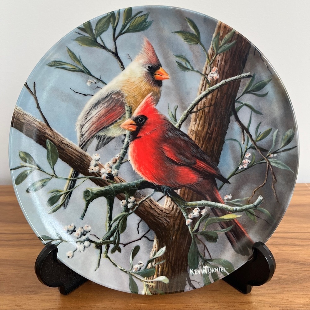 VINTAGE Knowles Limited Edition Collector Plate "The Cardinal" by Kevin Daniel